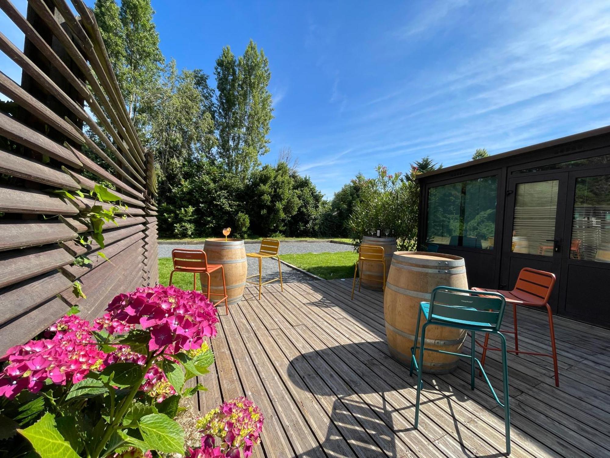 Le Roxane Hotel Saint-Laurent-des-Vignes Exterior photo